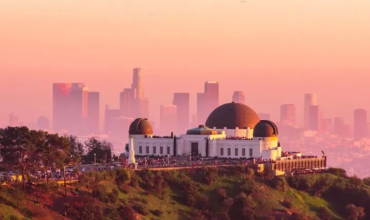 Private Airport Transfer from LAX to Your Hotel