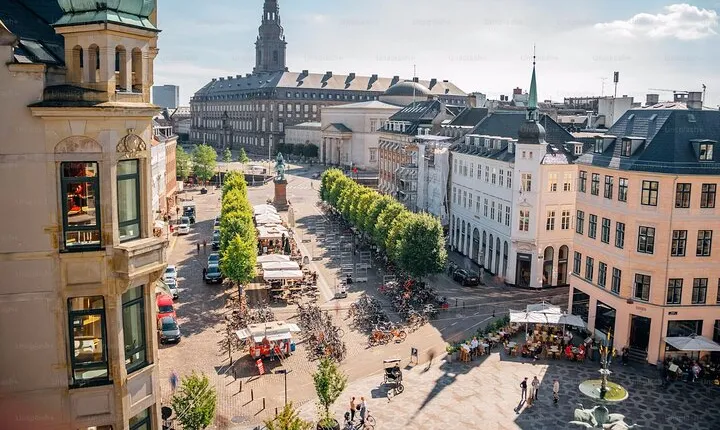 Copenhagen: Guided tour in French for 3 hours on foot