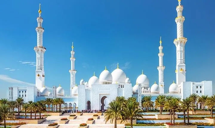 Abu Dhabi City Tour with Desert Safari Adventure