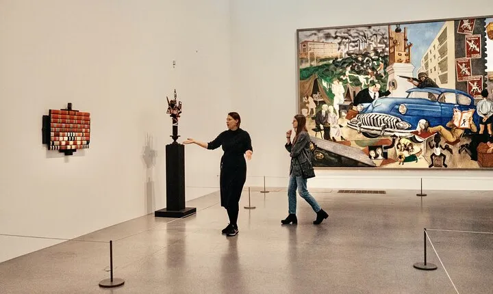 See Tate Modern with an Art Historian in London