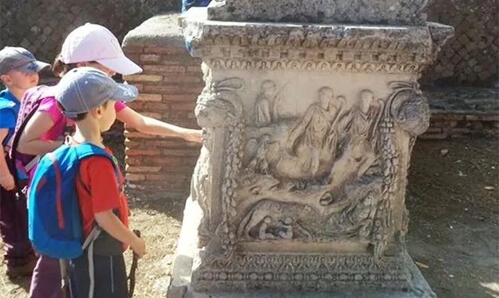 Private Caracalla Baths and Circus Maximus Tour for Kids and Families