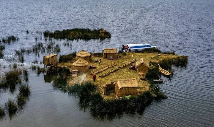 From La Paz: Private Tour to Lake Titicaca and Copacabana