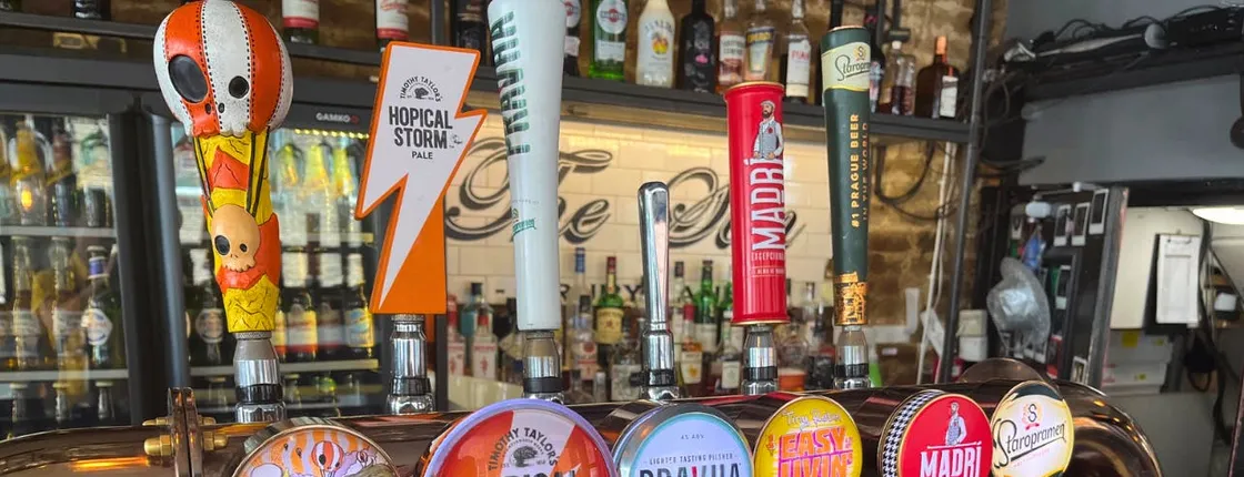 Historic pubs of London guided tour