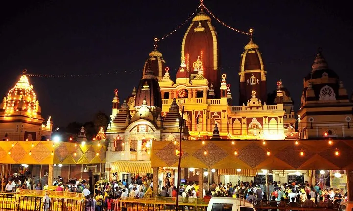 Delhi by Evening Tour by Private Air-Condition vehicle includes Dinner. 