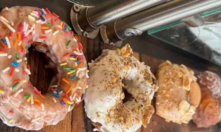 Sweet and Savory Scandalous White House walking Food Tour