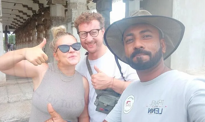 Colombo City Tour by Tuk Tuk ( Economical )