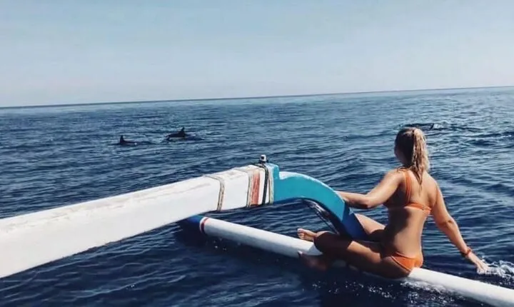 Watching Dolphin at Lovina Bali, Snorkeling and Breakfast Onboard