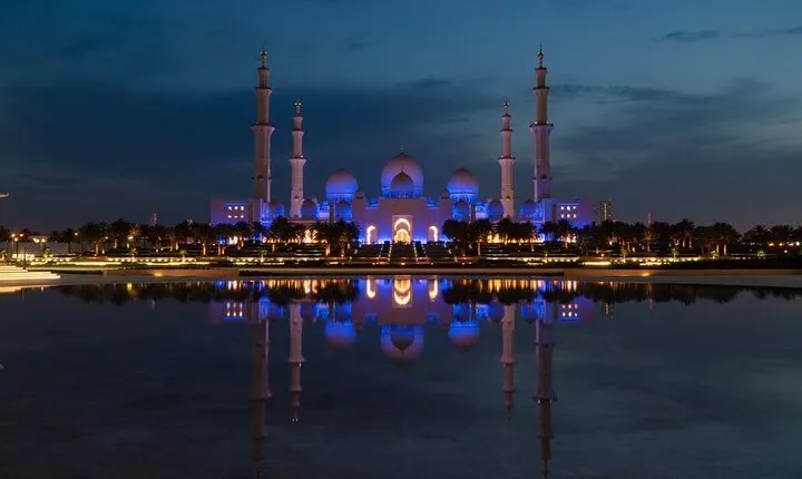 Exclusive Full-Day Abu Dhabi City Tour with Sheikh Zayed Mosque