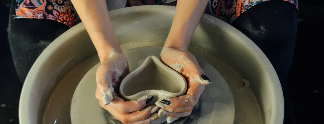 Learn about blue pottery in Jaipur