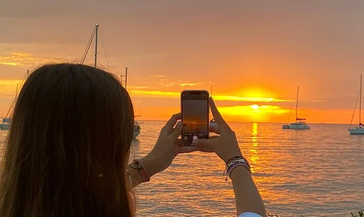 Private Sunset boat Cruise in Miami with Champagne by "The Cleat"