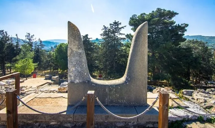 Knossos Visit, Cooking Class & Cretan Lunch (Transfer Included)