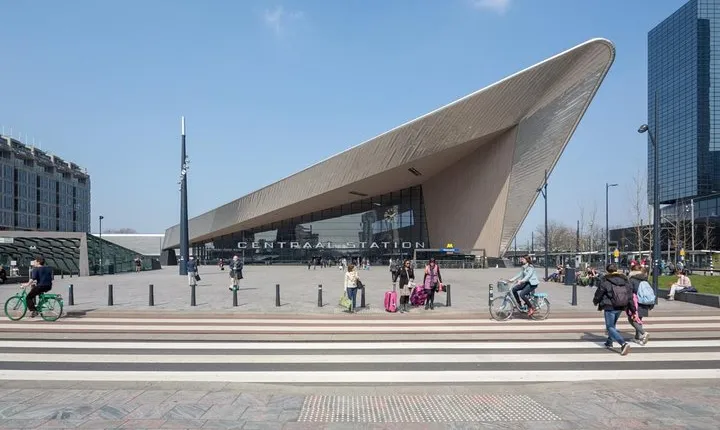 Cultural Walking Tour in Rotterdam