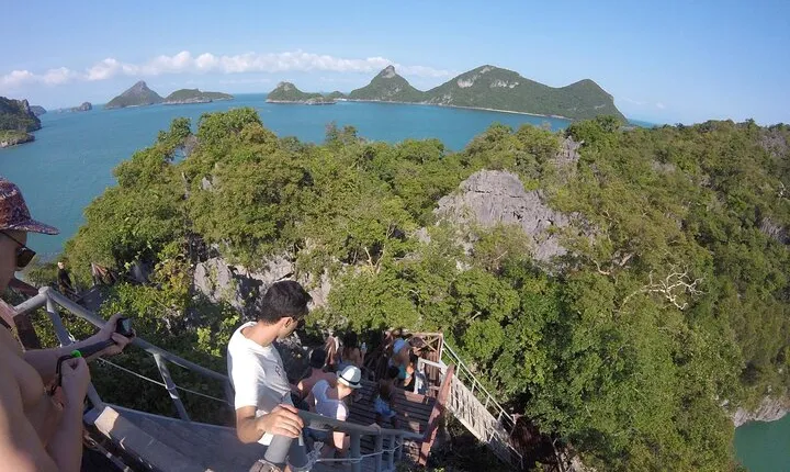 Angthong Marine Park VIP Guided Tour