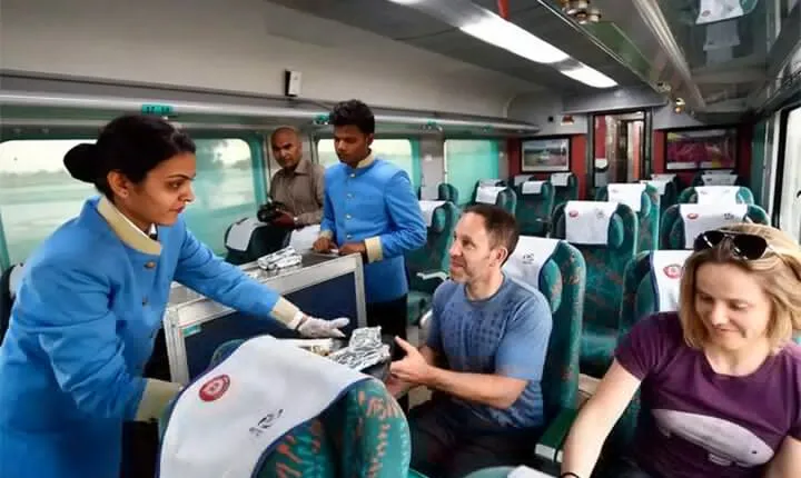 Same Day Taj mahal & Red fort tour by Train 