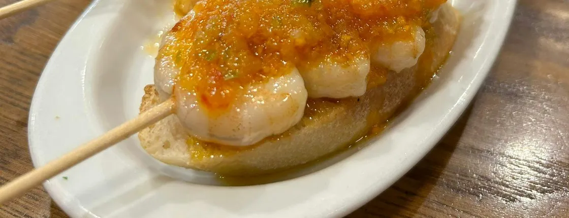 San Sebastian Food Tour with Pintxos & Drinks with a Local
