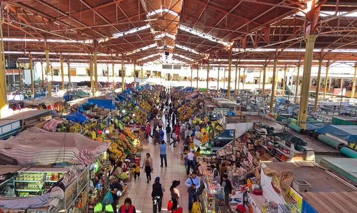 San Camilo Market Tour