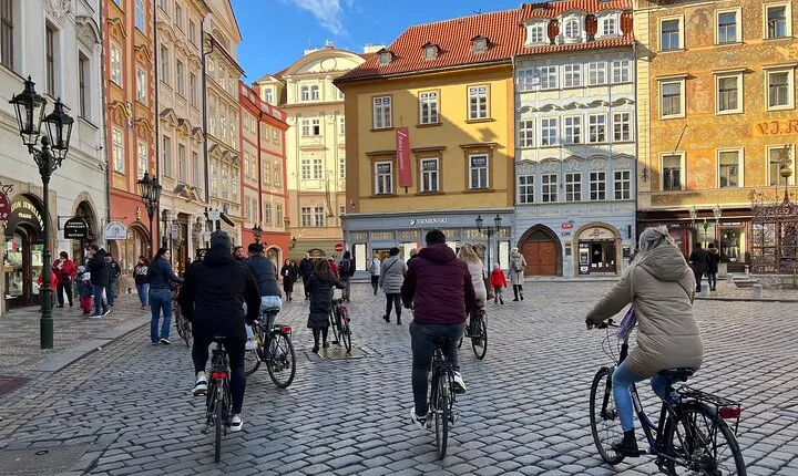 3-hour Complete Prague Bike Tour