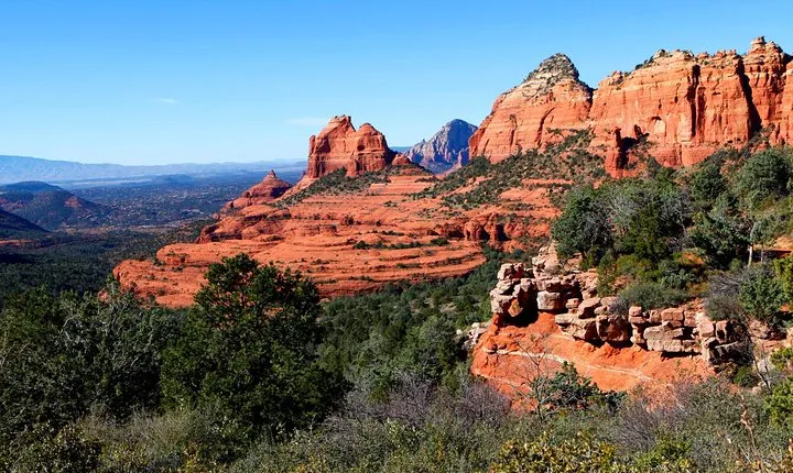 PRIVATE Sedona Jeep Tour 4X4 Hummer On-Road - Sedona Highlights