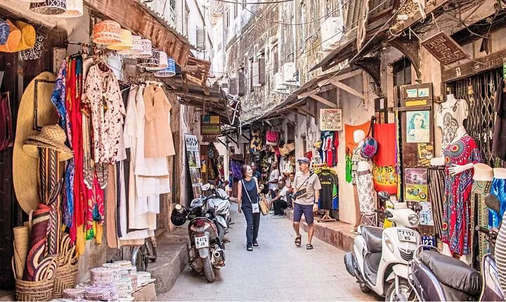 Arusha Town Day Tour (Geneva of Africa )