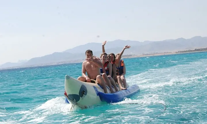 From Luxor: Snorkeling Day Tour at Utopia Island in Safaga