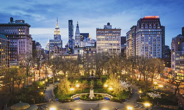 Greenwich Village History, Culture, and Food Tour with Local Expert