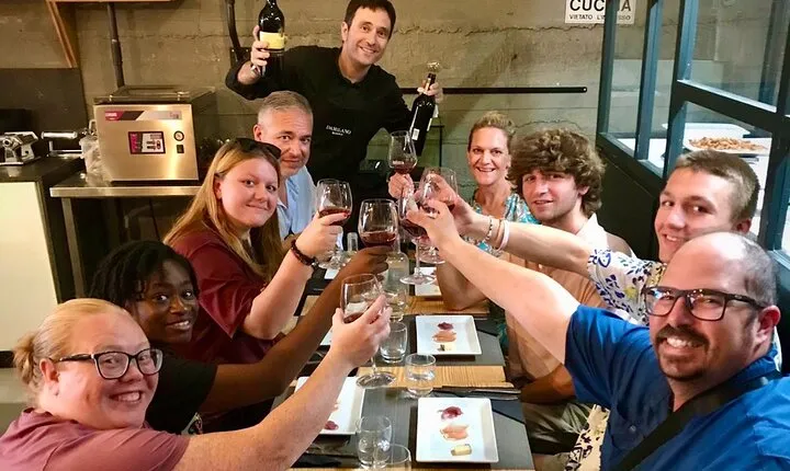 Trastevere Food tour with Free-Flowing Fine Wine, Rome