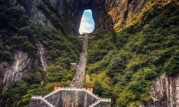 Zhangjiajie Tianmen Mountain Day Tour+Free performance tickets