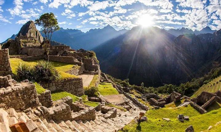 7-Day Lima and Cusco Tour with Sunrise at Machu Picchu
