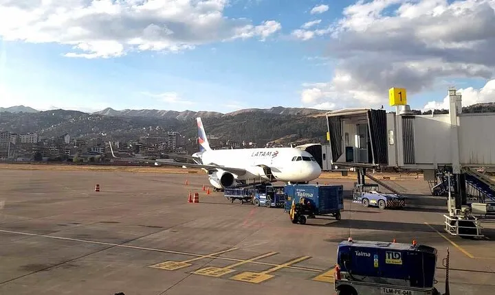 Private transfer Cusco to Ollantaytambo