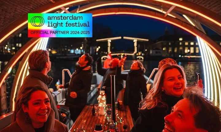 Official Amsterdam Light Festival: Open Boat with Hot Choco