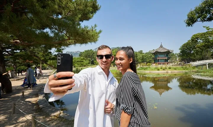 Best Seoul City Tour (Gyeongbokgung Palace,Insadong,Namsan Tower)