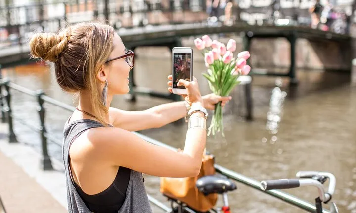 Unlimited Internet with eSIM Mobile Data in Amsterdam