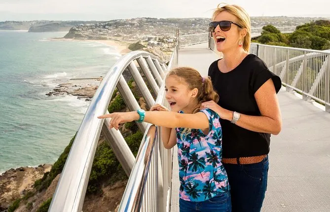 Newcastle Scenic Explorer - 2 hour Tour by Minibus