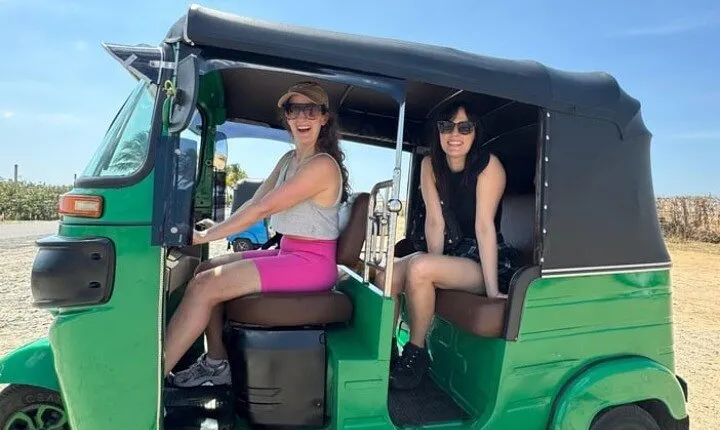 Colombo Highlights of City Tour by Tuk-Tuk - All Included