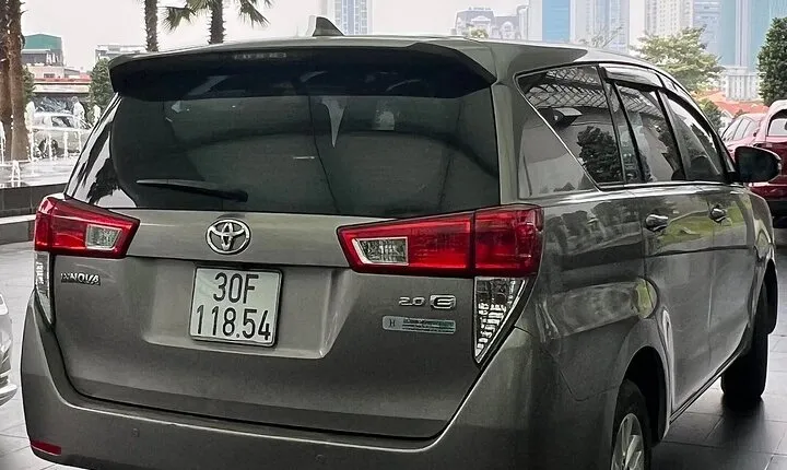 Private transfer between Hanoi and Halong