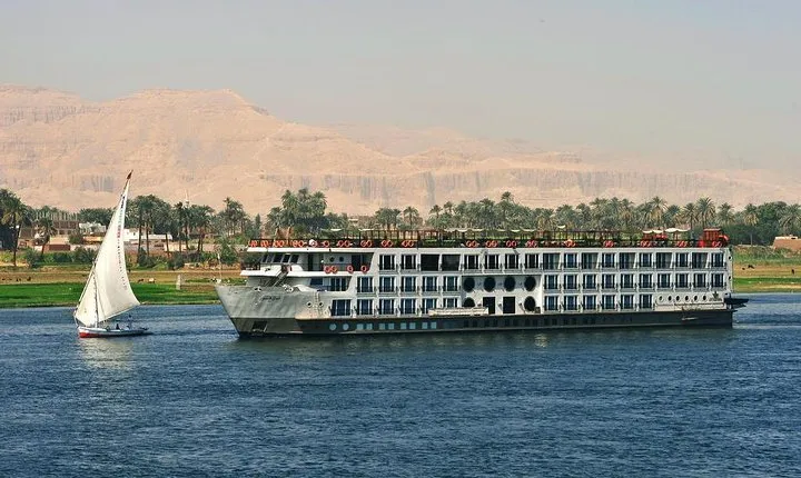 Nile Cruise From Aswan To Luxor