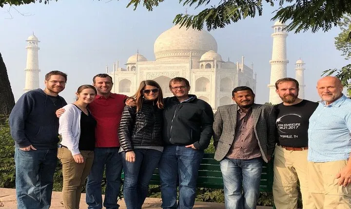 Overnight Tour Taj Mahal Agra Fort and Fatehpur Sikri Exploration