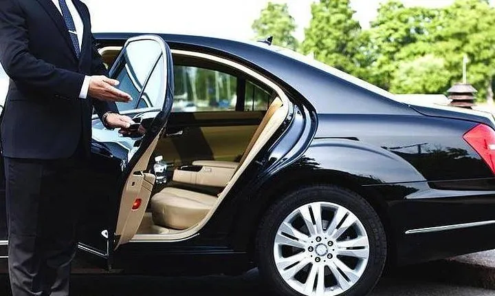 Private Transfer from Rome to Fiumicino Airport