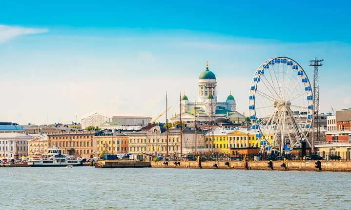 Helsinki Highlights and Self Guided Audio Tour on Suomenlinna