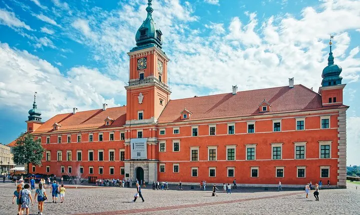 Skip-the-Line Royal Castle in Warsaw Guided Tour