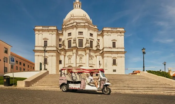 1 Hr City Tuk Tuk / Electric Car Tour of Lisbon