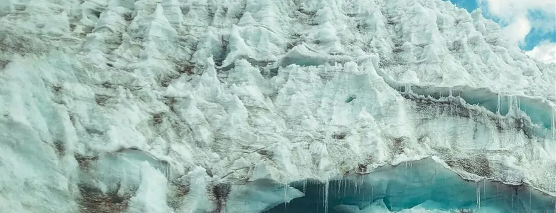 Pastoruri Glacier full-day tour from Huaraz with Andean lakes