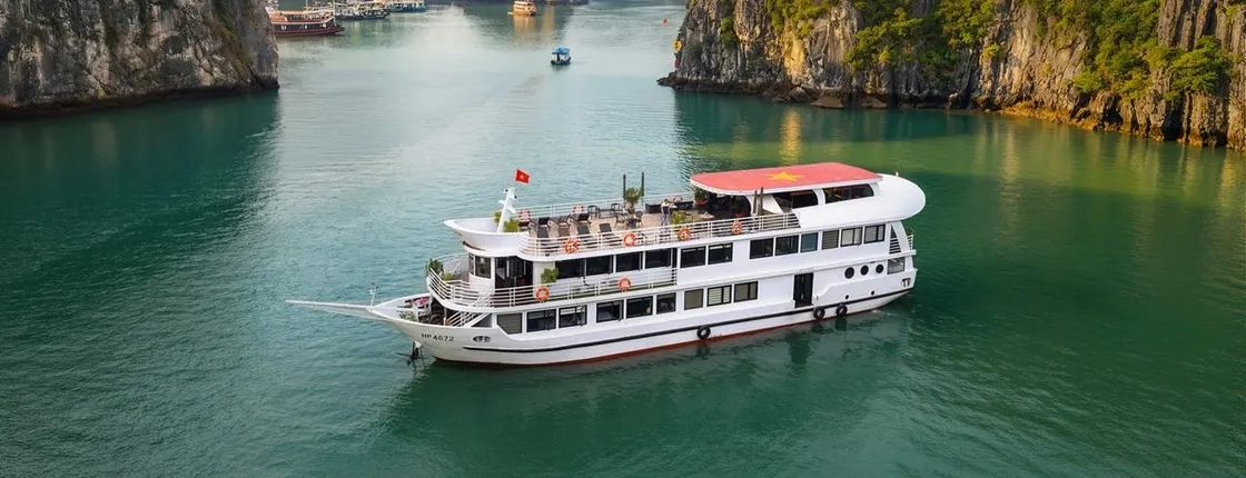 Three-day cruise of Lan Ha Bay and Ha Long Bay with two-night overnight stay