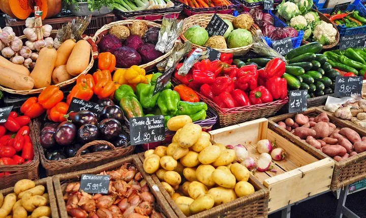 Cesarine: Market Tour & Cooking Class at Local's Home in Asti