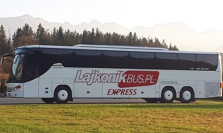 Krakow - Auschwitz Museum: Shuttle Bus Ticket