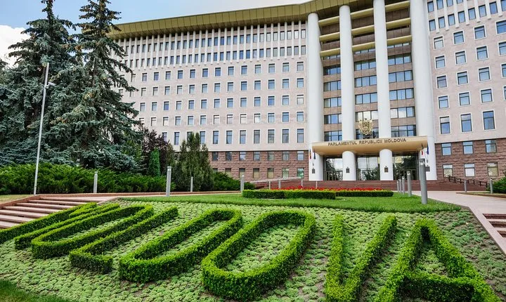 Day trip to Republic of Moldova - visit Chisinau and Cricova Winery