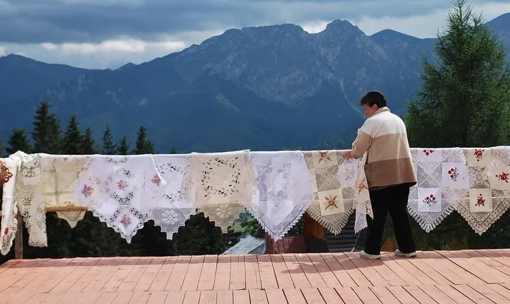 Zakopane Private Transfer from to Krakow or Krakow Airport