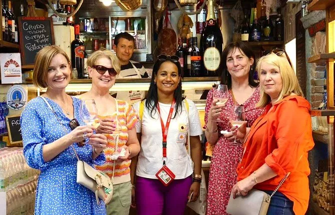 Florence After Sunset: Hidden Gems and Traditions of Aperitivo
