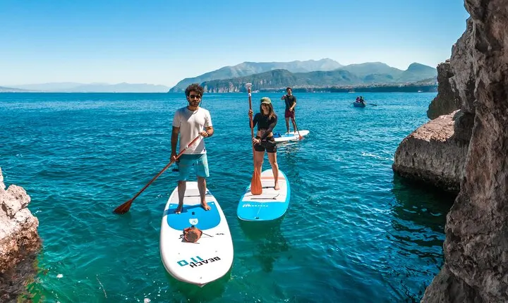 Paddle Boarding Tour from Sorrento to Bagni Regina Giovanna