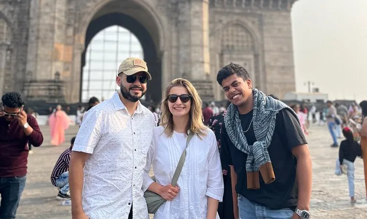 Mumbai City Sightseeing and Elephanta Caves Tour